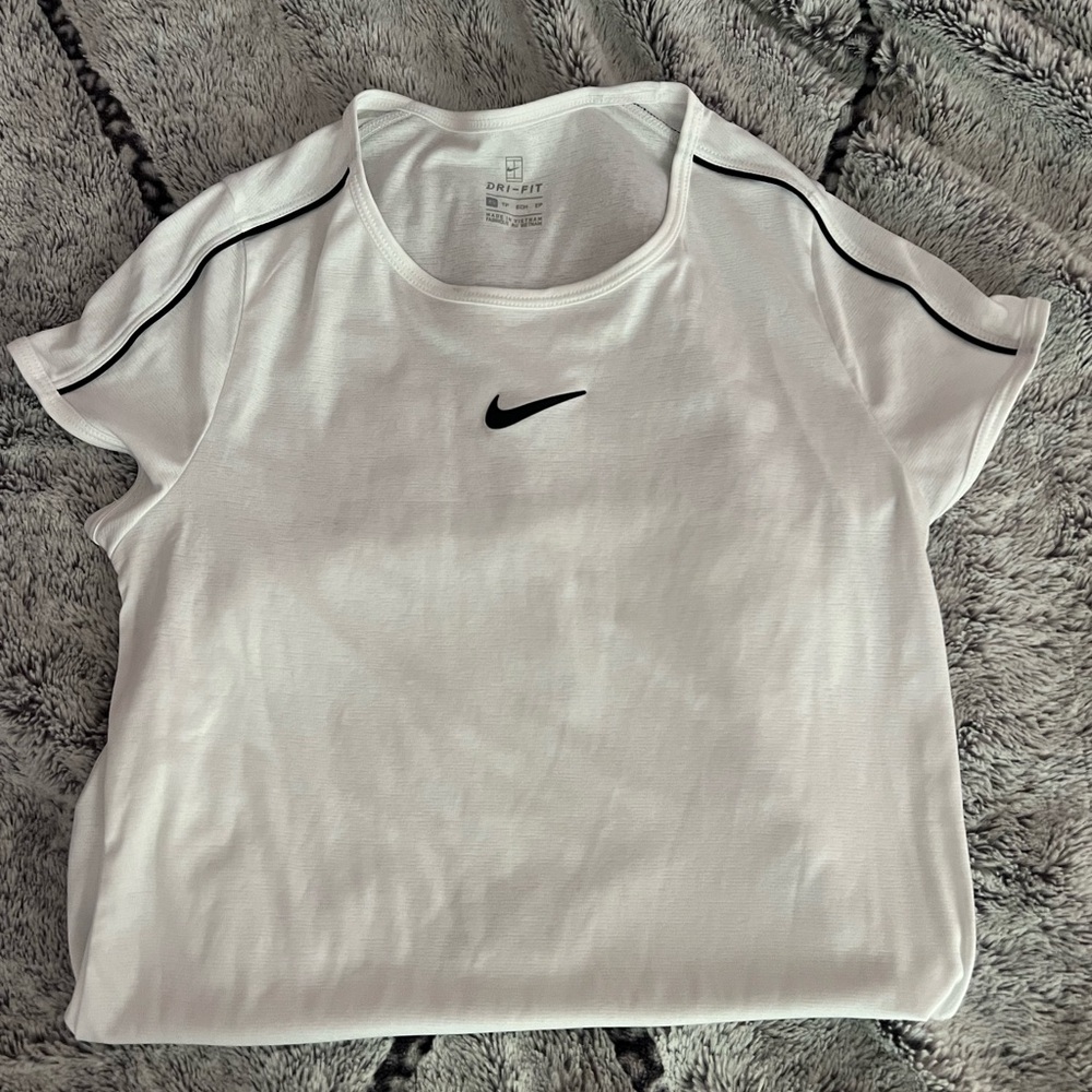 Nike Court Tennis Tee
